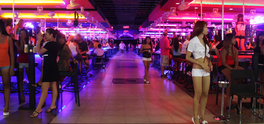 What are Beer Bars in Pattaya?