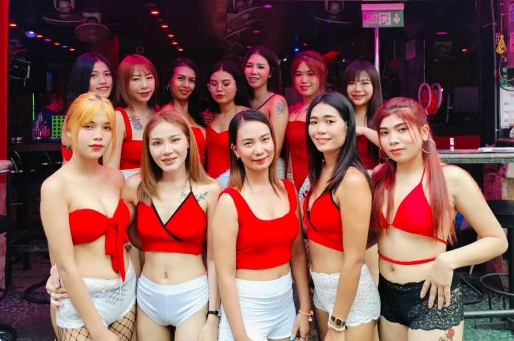 illuzionsoi6-sexy-thai-girls